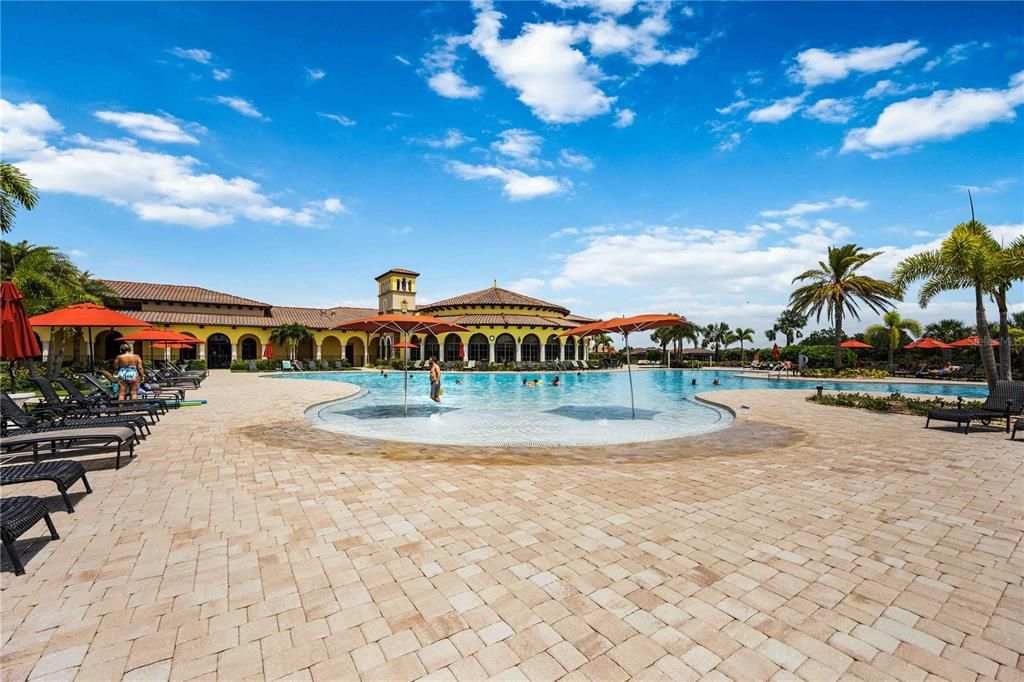For Sale: $715,000 (4 beds, 2 baths, 2358 Square Feet)