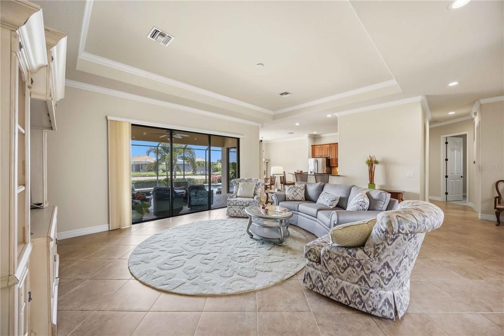 For Sale: $715,000 (4 beds, 2 baths, 2358 Square Feet)