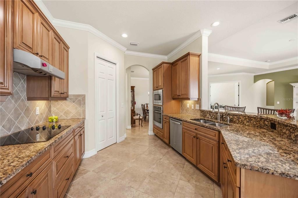 For Sale: $715,000 (4 beds, 2 baths, 2358 Square Feet)