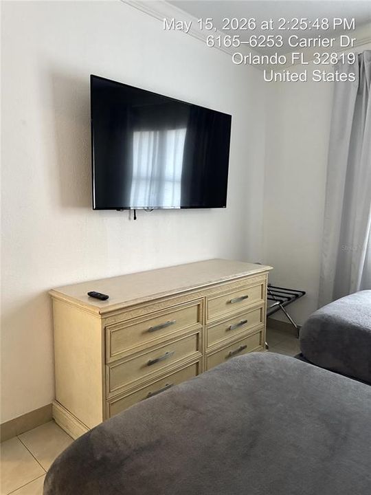 For Sale: $252,000 (2 beds, 2 baths, 583 Square Feet)