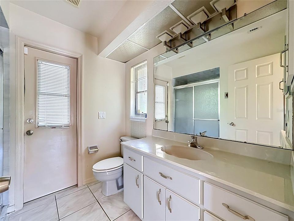 For Sale: $249,900 (3 beds, 2 baths, 1458 Square Feet)