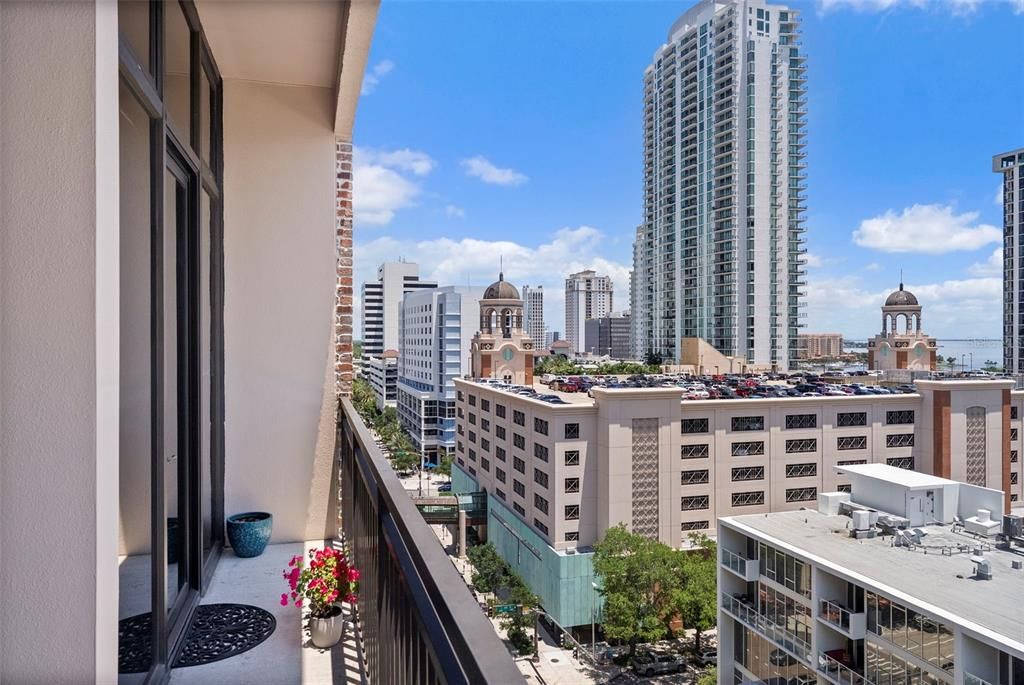 En Venta: $695,000 (1 camas, 1 baños, 1003 Pies cuadrados)