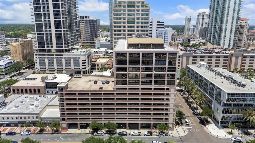 En Venta: $695,000 (1 camas, 1 baños, 1003 Pies cuadrados)