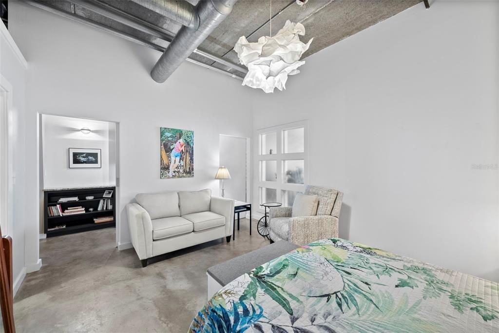 En Venta: $695,000 (1 camas, 1 baños, 1003 Pies cuadrados)