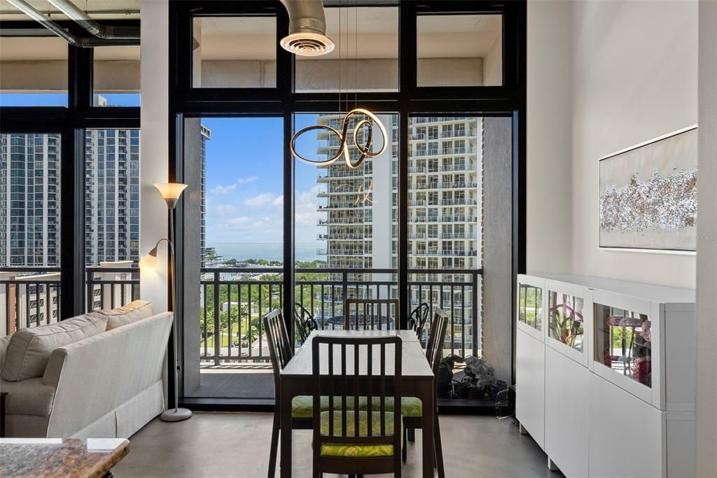 En Venta: $695,000 (1 camas, 1 baños, 1003 Pies cuadrados)