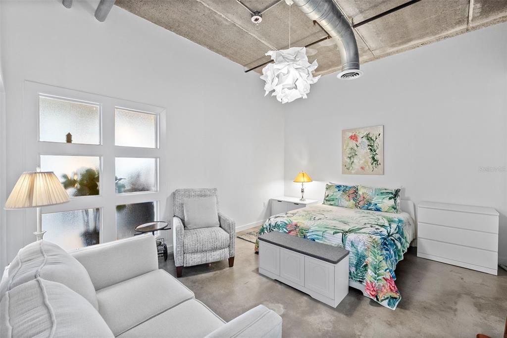 En Venta: $695,000 (1 camas, 1 baños, 1003 Pies cuadrados)