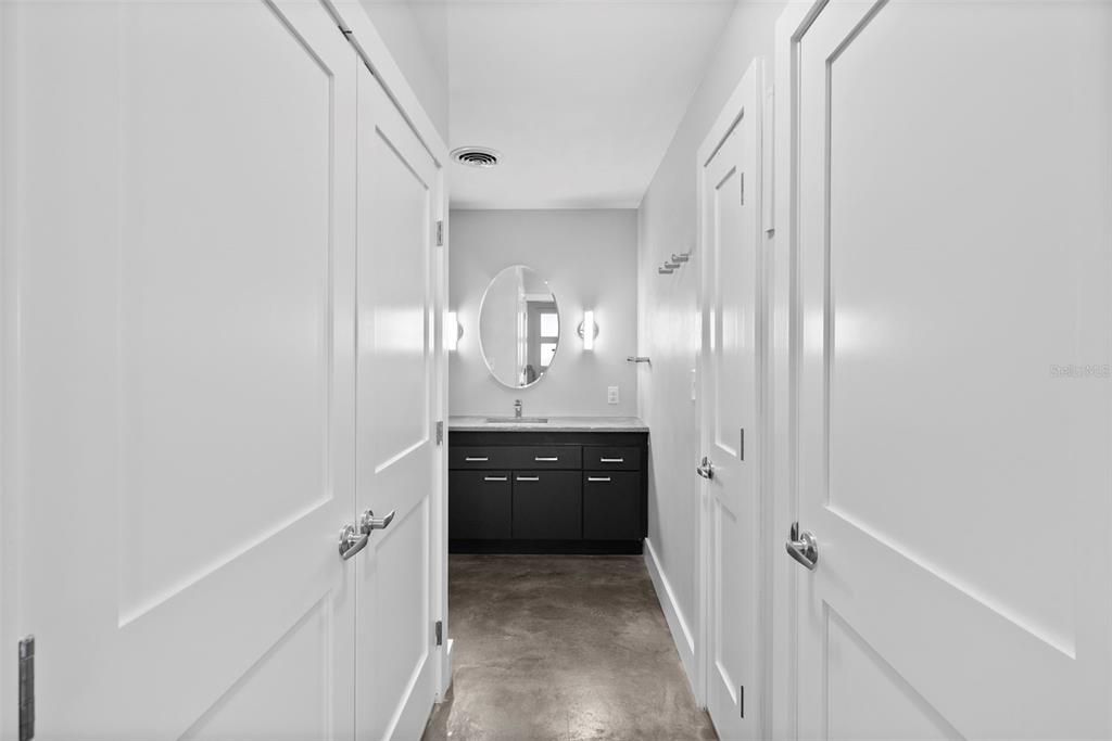 En Venta: $695,000 (1 camas, 1 baños, 1003 Pies cuadrados)