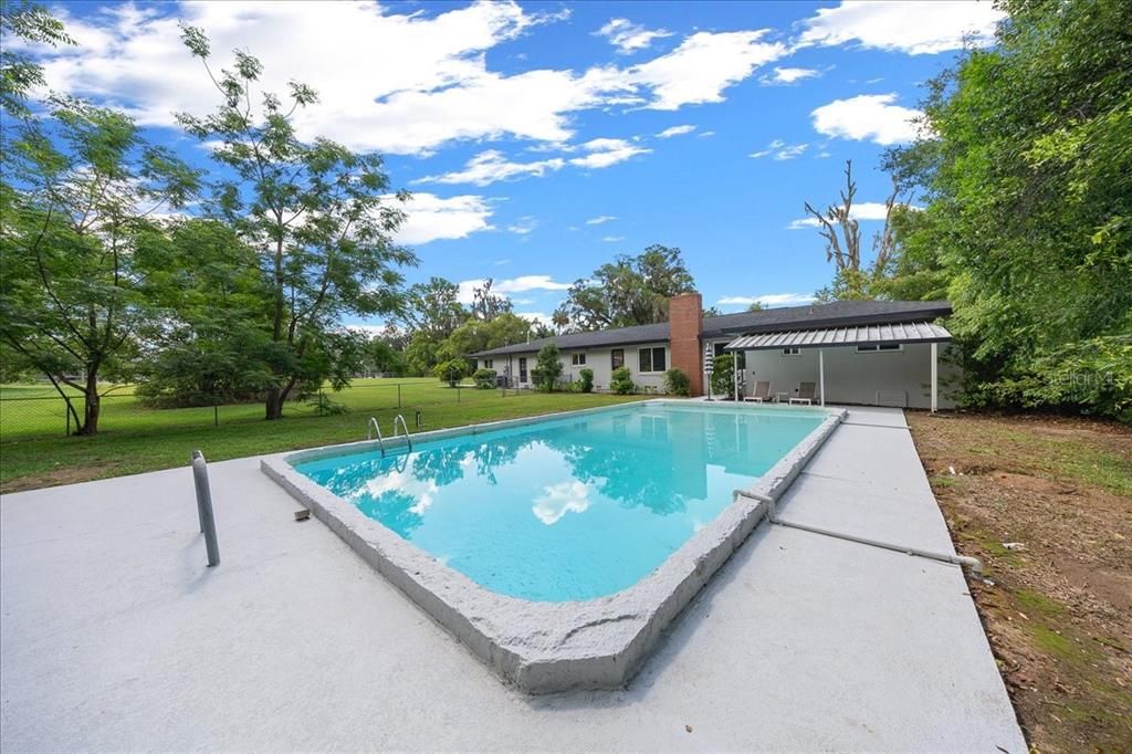 For Sale: $850,000 (3 beds, 2 baths, 2362 Square Feet)