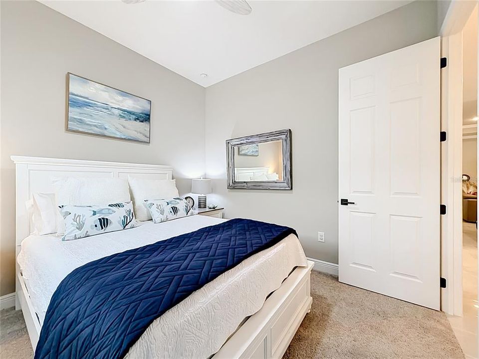 For Sale: $1,050,000 (3 beds, 3 baths, 2728 Square Feet)
