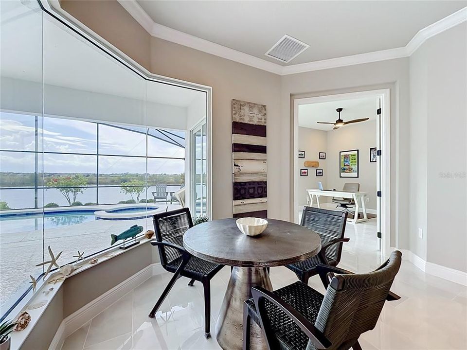 For Sale: $1,050,000 (3 beds, 3 baths, 2728 Square Feet)