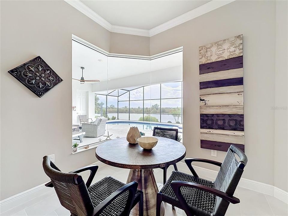 For Sale: $1,050,000 (3 beds, 3 baths, 2728 Square Feet)