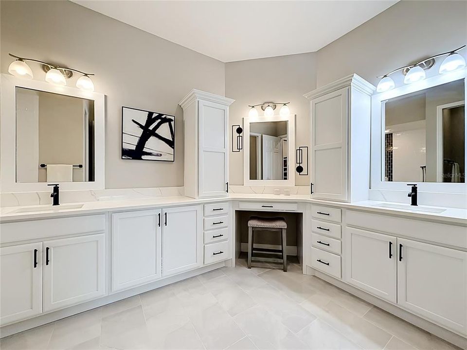 For Sale: $1,050,000 (3 beds, 3 baths, 2728 Square Feet)