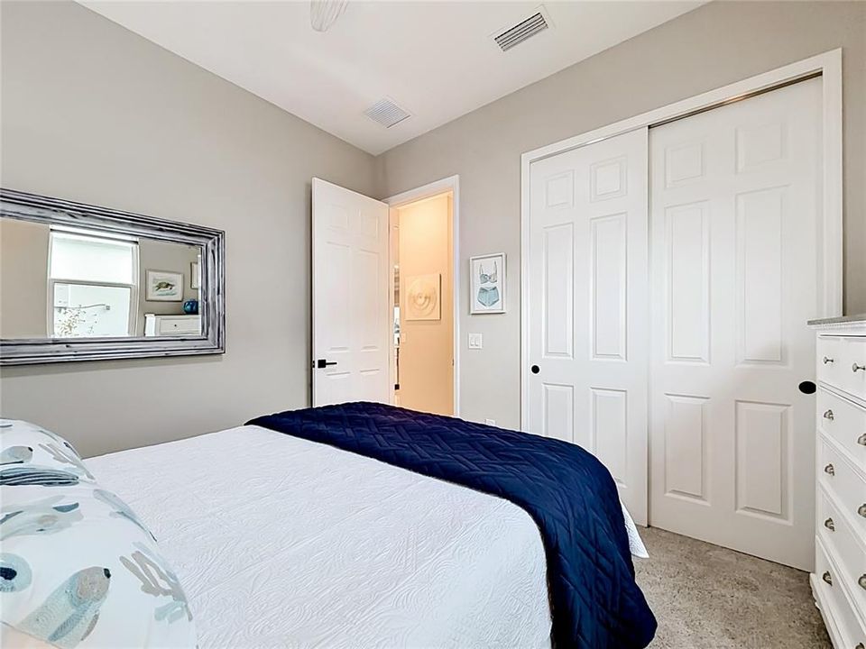 For Sale: $1,050,000 (3 beds, 3 baths, 2728 Square Feet)