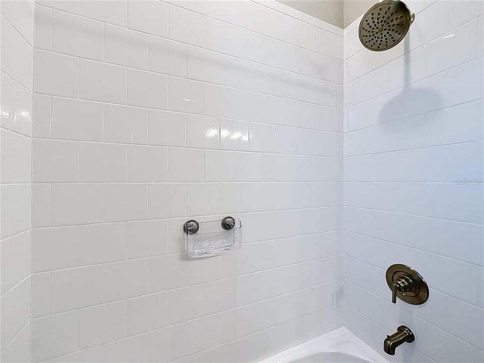 For Sale: $1,050,000 (3 beds, 3 baths, 2728 Square Feet)