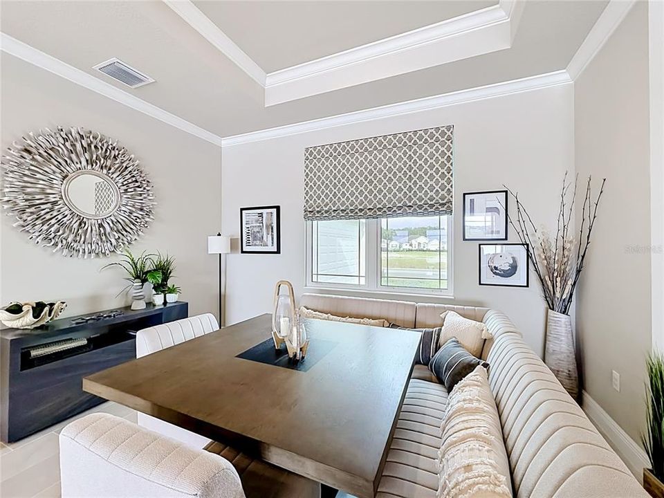 For Sale: $1,050,000 (3 beds, 3 baths, 2728 Square Feet)