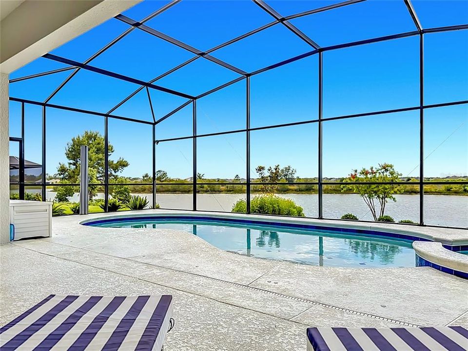 For Sale: $1,050,000 (3 beds, 3 baths, 2728 Square Feet)