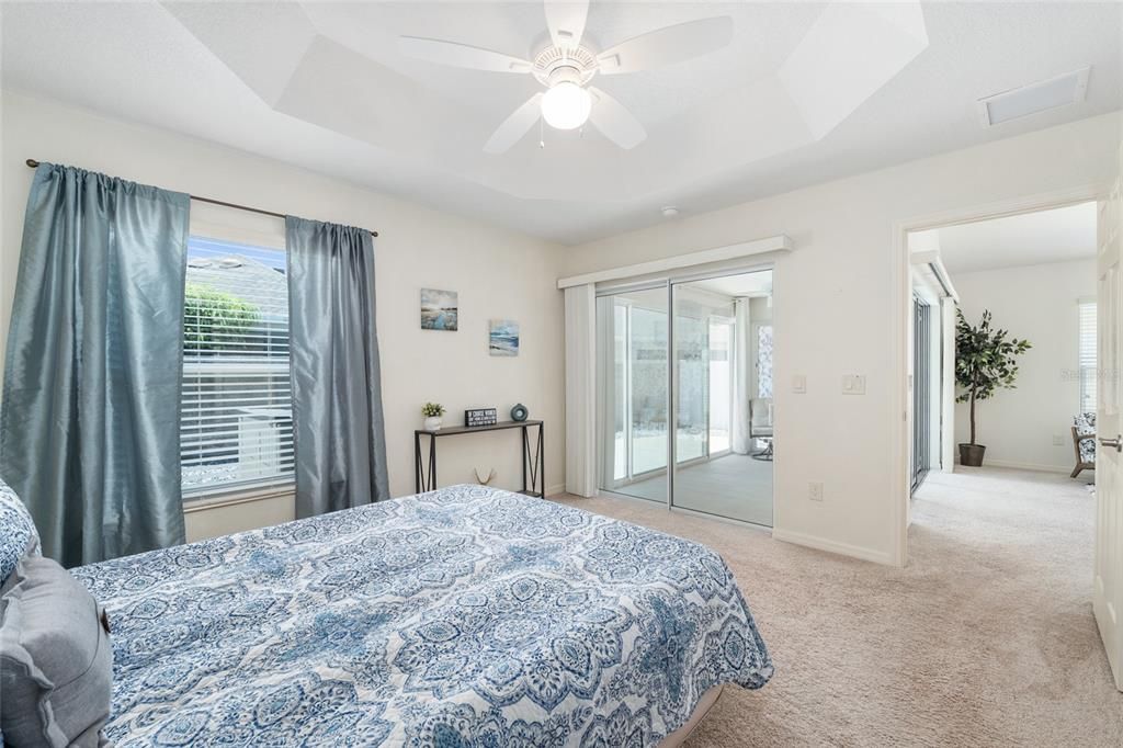 На продажу: $325,000 (3 спален, 2 ванн, 1442 Квадратных фут)