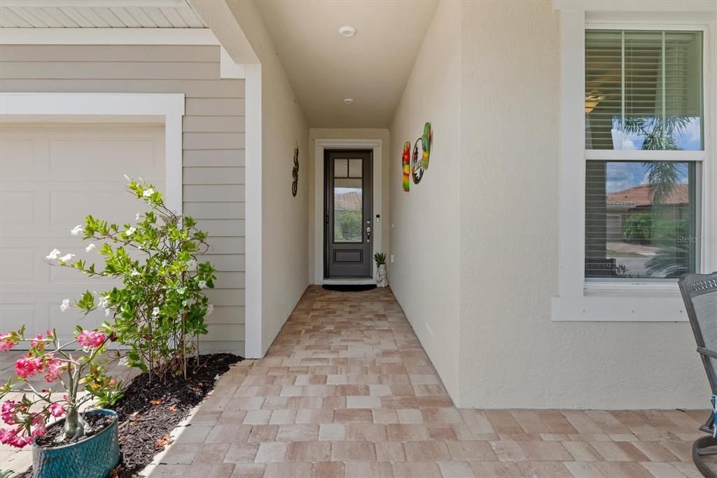 For Sale: $474,700 (3 beds, 2 baths, 2098 Square Feet)