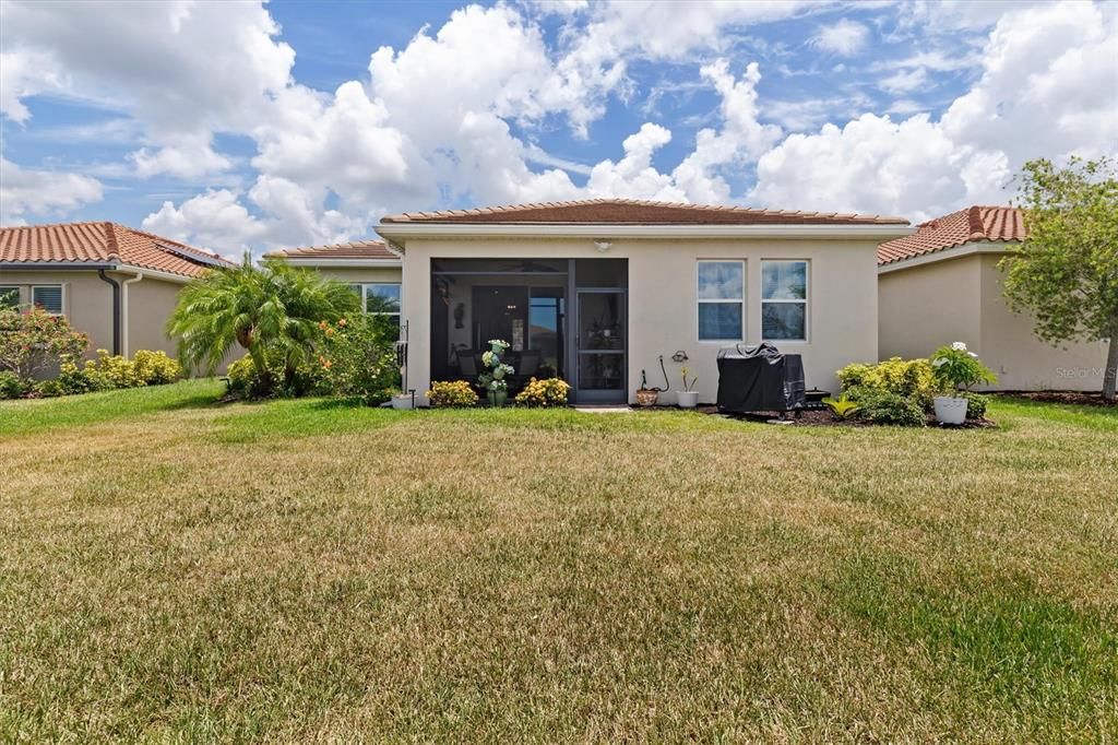 For Sale: $474,700 (3 beds, 2 baths, 2098 Square Feet)