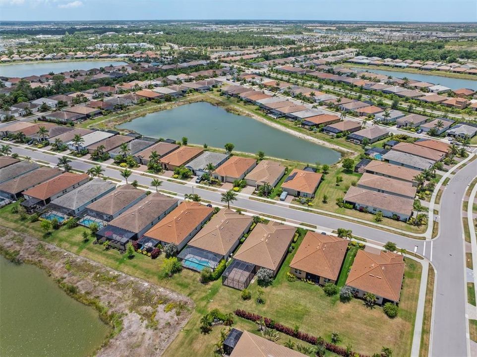 For Sale: $474,700 (3 beds, 2 baths, 2098 Square Feet)