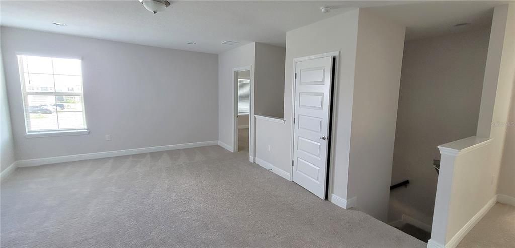В аренду: $3,900 (5 спален, 4 ванн, 3227 Квадратных фут)