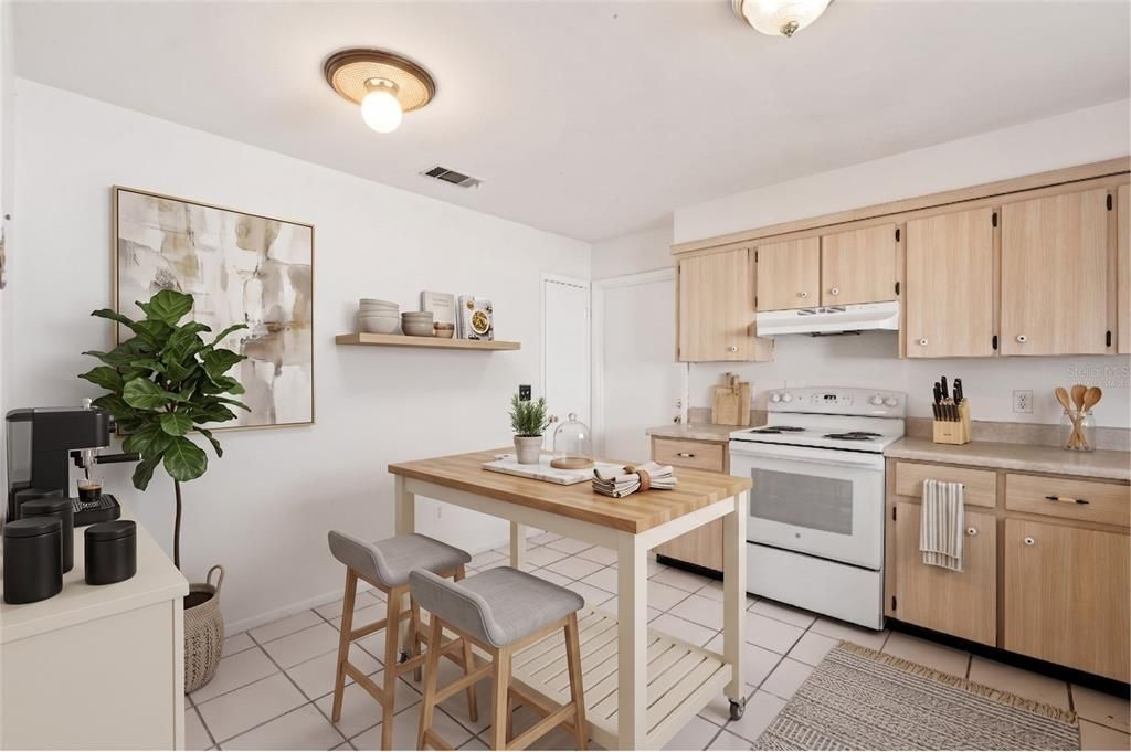 Activo con contrato: $275,000 (3 camas, 2 baños, 1380 Pies cuadrados)