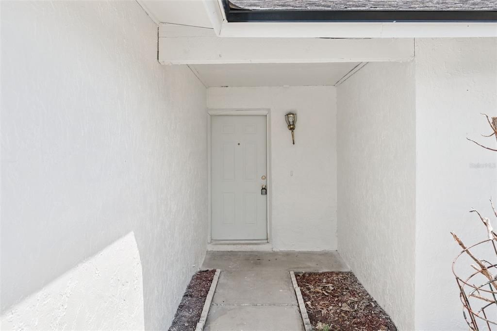 Activo con contrato: $275,000 (3 camas, 2 baños, 1380 Pies cuadrados)