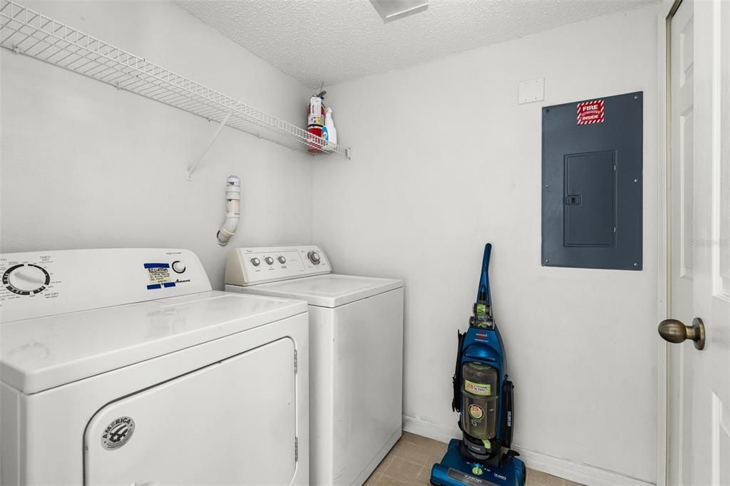 For Sale: $249,500 (3 beds, 2 baths, 1263 Square Feet)