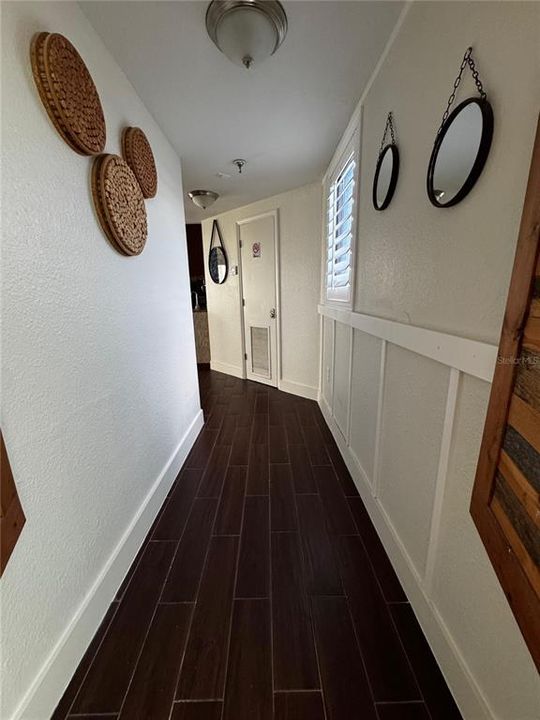 For Sale: $259,000 (2 beds, 2 baths, 578 Square Feet)