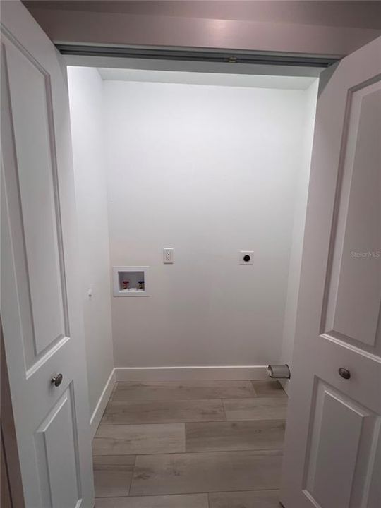 En Venta: $298,000 (2 camas, 2 baños, 1120 Pies cuadrados)
