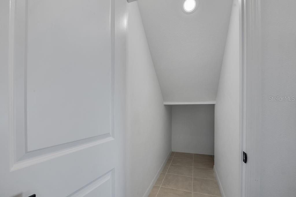 For Sale: $540,000 (5 beds, 3 baths, 2765 Square Feet)