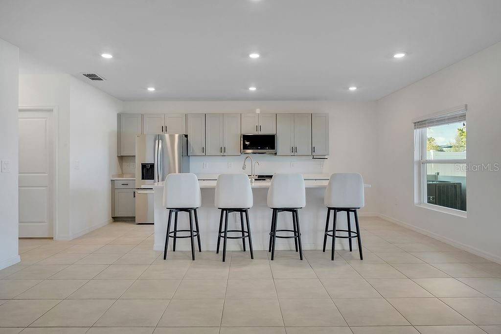 For Sale: $540,000 (5 beds, 3 baths, 2765 Square Feet)