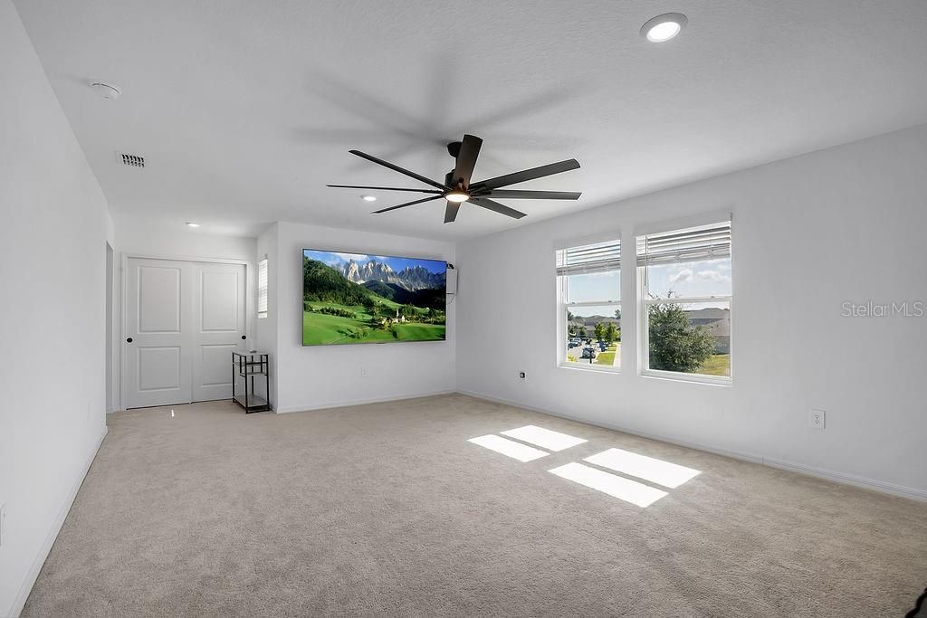 For Sale: $540,000 (5 beds, 3 baths, 2765 Square Feet)