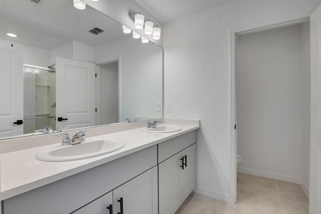 For Sale: $540,000 (5 beds, 3 baths, 2765 Square Feet)