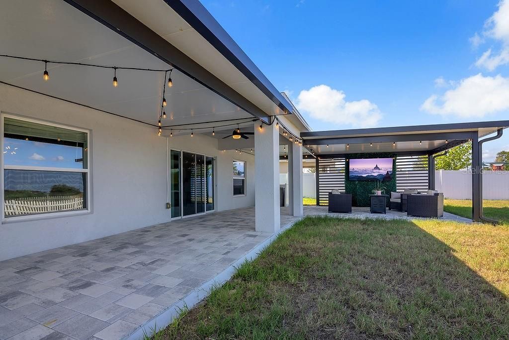 For Sale: $540,000 (5 beds, 3 baths, 2765 Square Feet)
