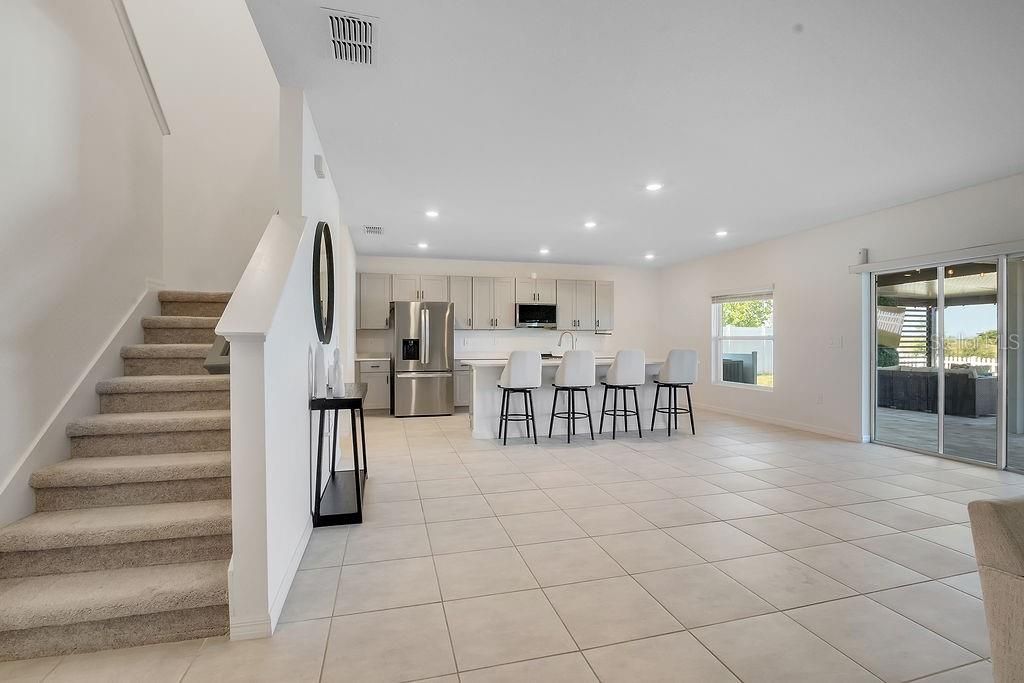 For Sale: $540,000 (5 beds, 3 baths, 2765 Square Feet)