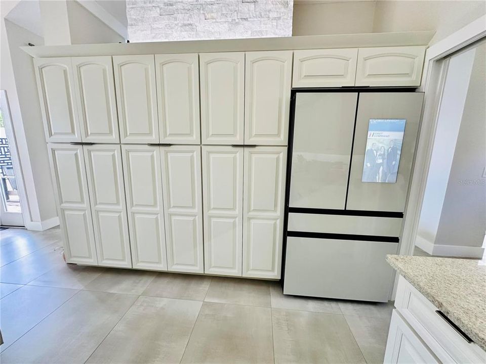 For Rent: $5,500 (3 beds, 2 baths, 1940 Square Feet)