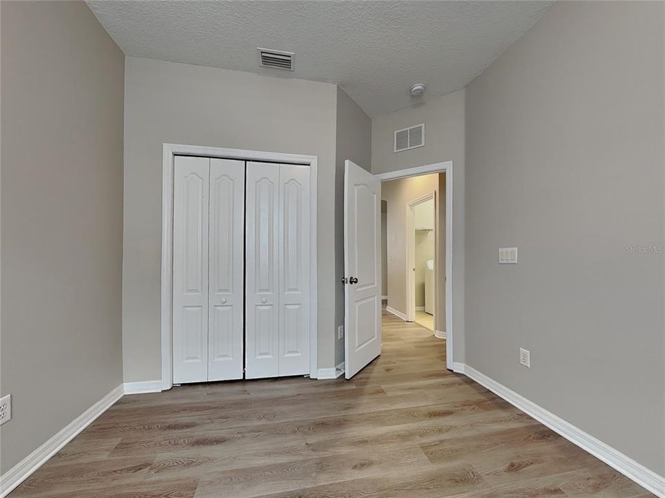 For Rent: $1,979 (3 beds, 2 baths, 2072 Square Feet)