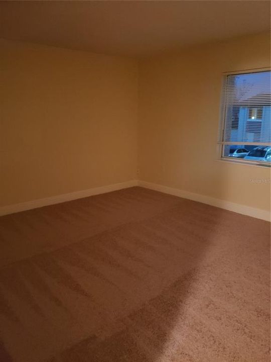 For Rent: $1,200 (1 beds, 1 baths, 756 Square Feet)