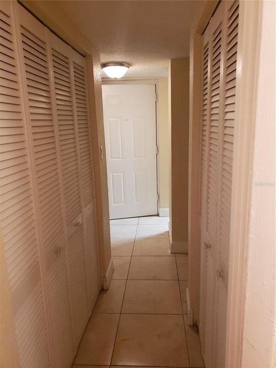 For Rent: $1,200 (1 beds, 1 baths, 756 Square Feet)