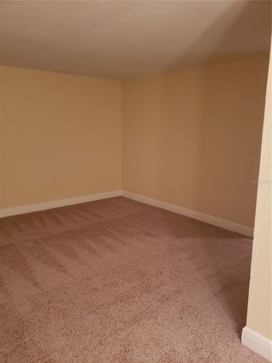 For Rent: $1,200 (1 beds, 1 baths, 756 Square Feet)