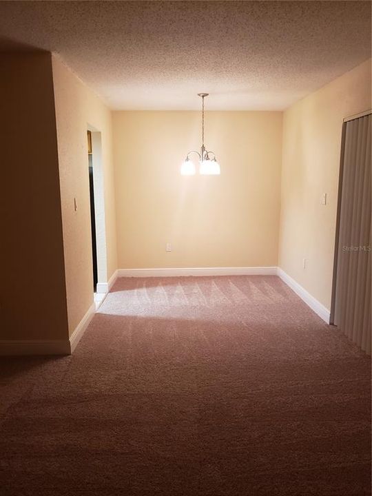 For Rent: $1,200 (1 beds, 1 baths, 756 Square Feet)