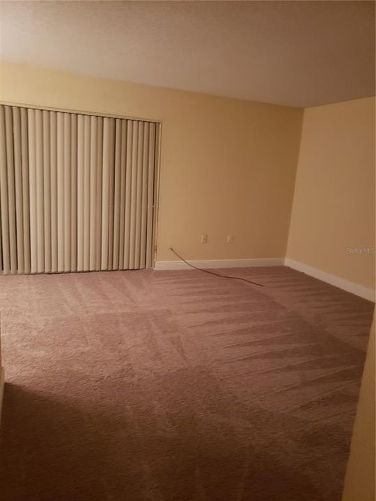 For Rent: $1,200 (1 beds, 1 baths, 756 Square Feet)