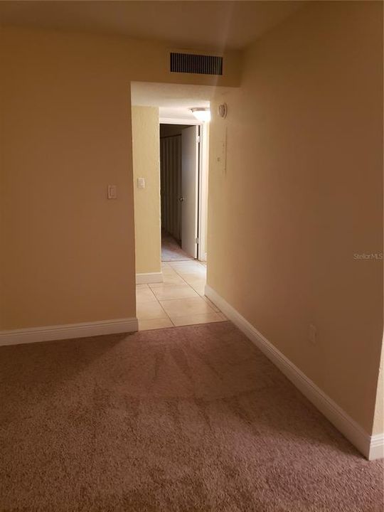 For Rent: $1,200 (1 beds, 1 baths, 756 Square Feet)