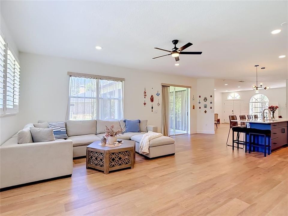 For Sale: $665,000 (4 beds, 3 baths, 2322 Square Feet)