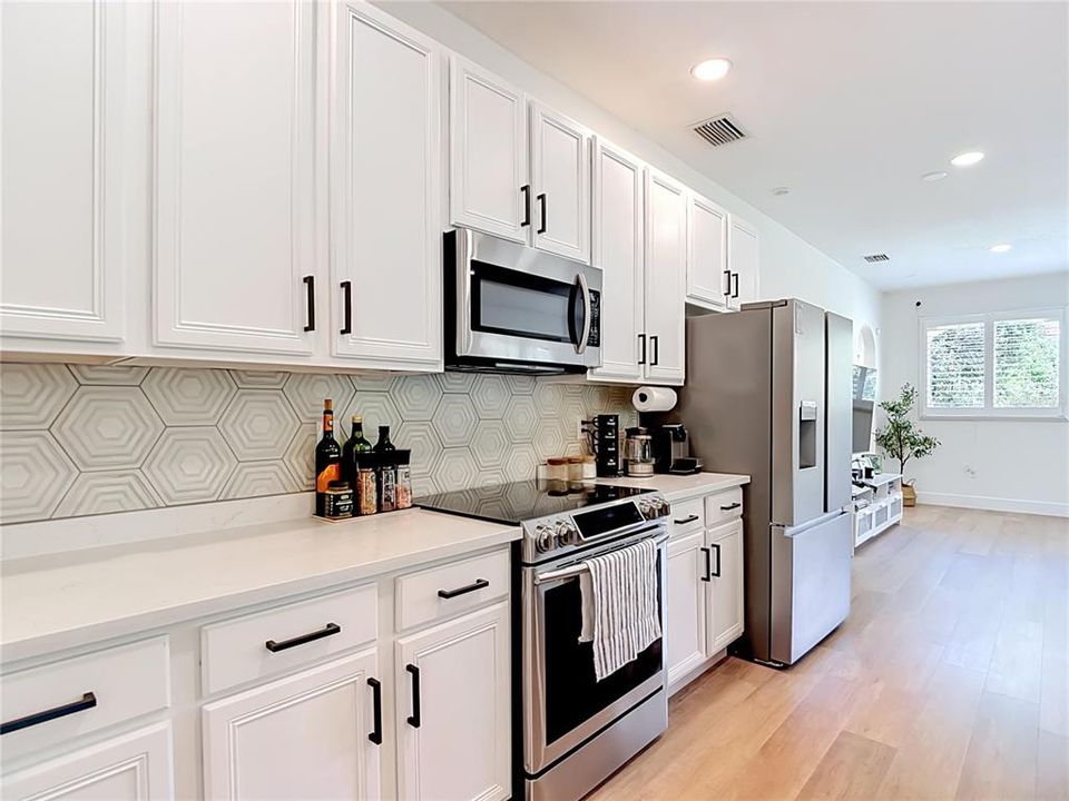 For Sale: $665,000 (4 beds, 3 baths, 2322 Square Feet)