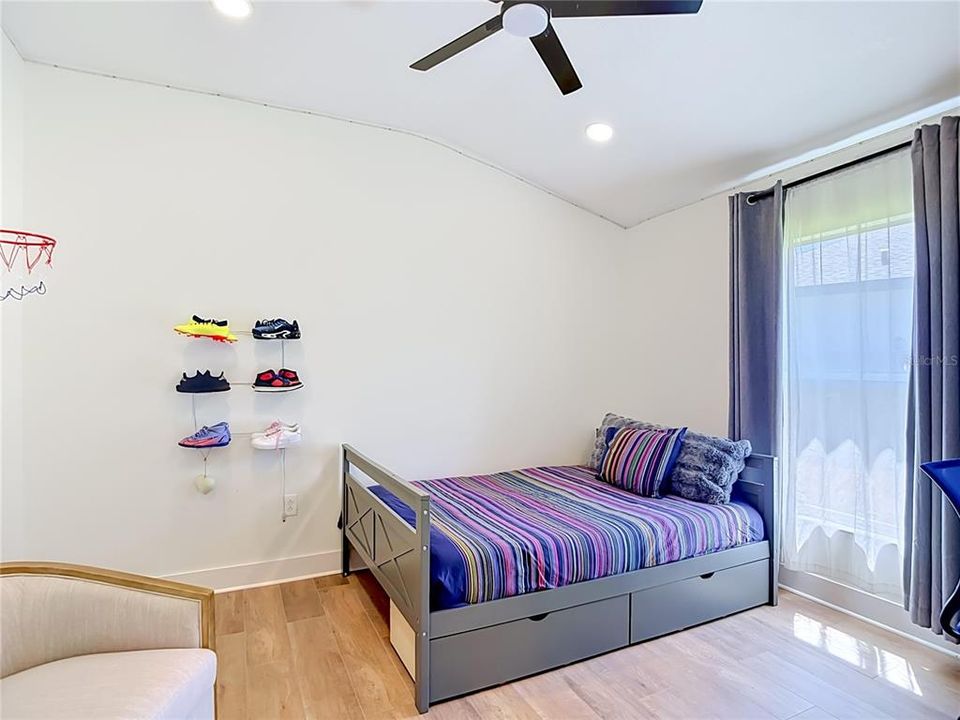 For Sale: $665,000 (4 beds, 3 baths, 2322 Square Feet)