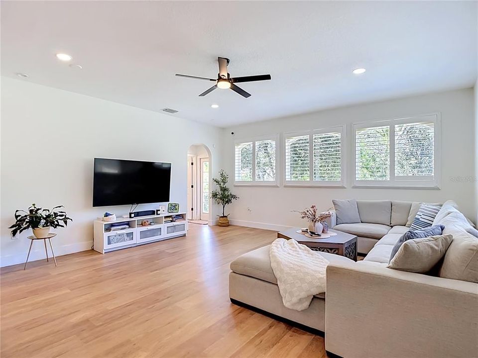 For Sale: $665,000 (4 beds, 3 baths, 2322 Square Feet)