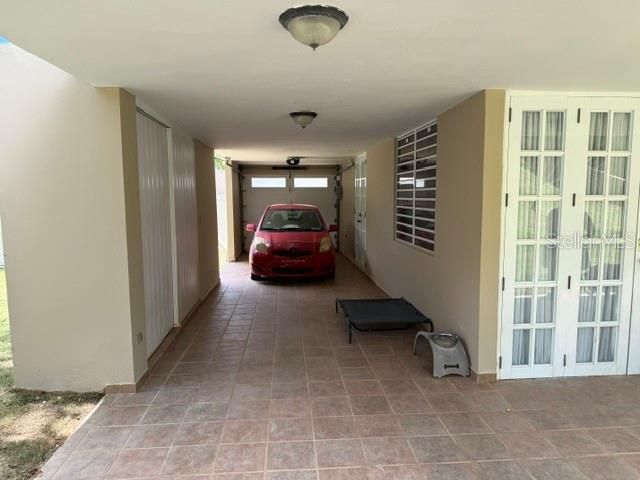 For Sale: $425,000 (3 beds, 2 baths, 1300 Square Feet)