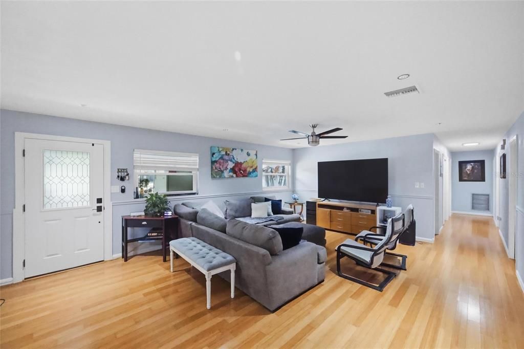 For Sale: $515,000 (3 beds, 2 baths, 1680 Square Feet)